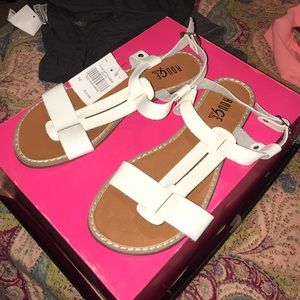 rouge size 5.5 sandals
