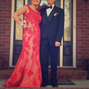 Sherri hill prom dress