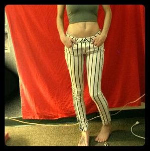 Forever 21 black and white striped jeans size 27