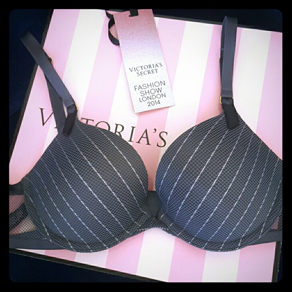 Victoria's secret fashion show bra 34b