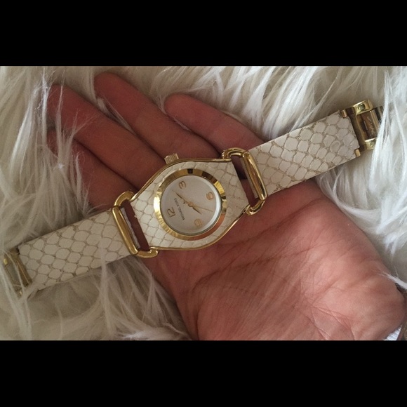 Michael Kors Watch - Picture 2 of 3