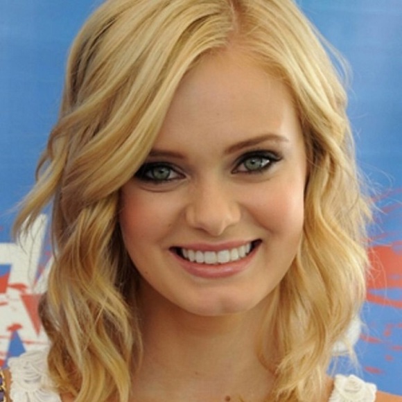 Meet your Posher, Zoe