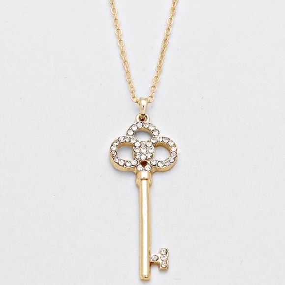 🔑 Key Pendant Necklace 🔑