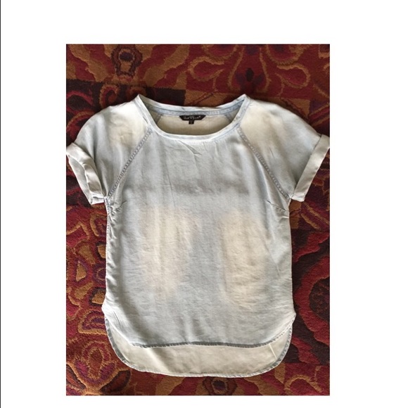 SOLD.  Jean tshirt