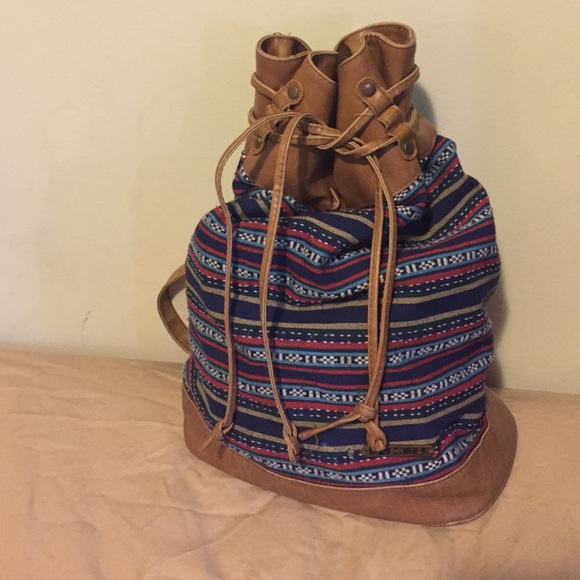Volcom Handbags - 🚨FINAL PRICE🚨Volcom cinch top vegan bag