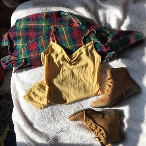 Mustard yellow v neck tank top w/ lace embroidery