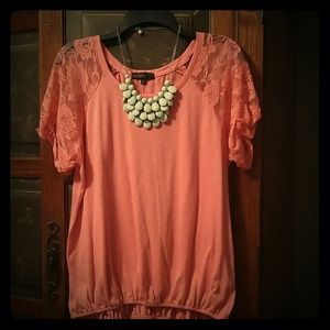 Top w/ lace~1X
