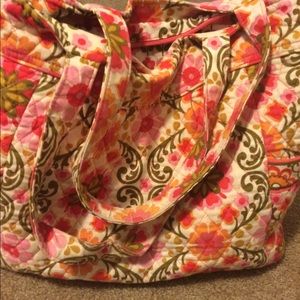 SOLD Vera Bradley Tote
