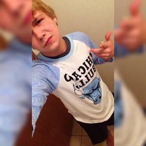 Meet your Posher, Cameron