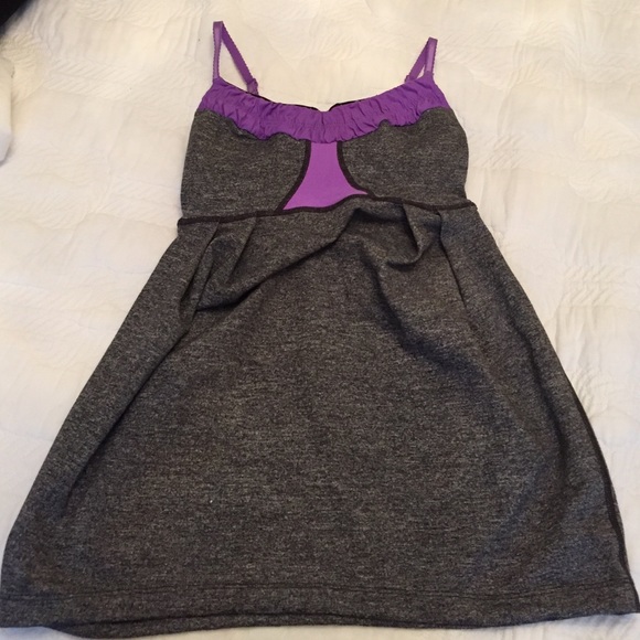 Lululemon yoga top