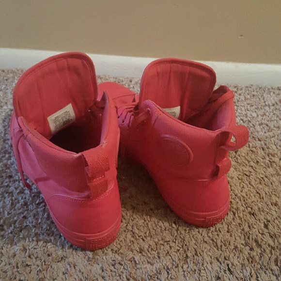 Converse All Star (red outs)