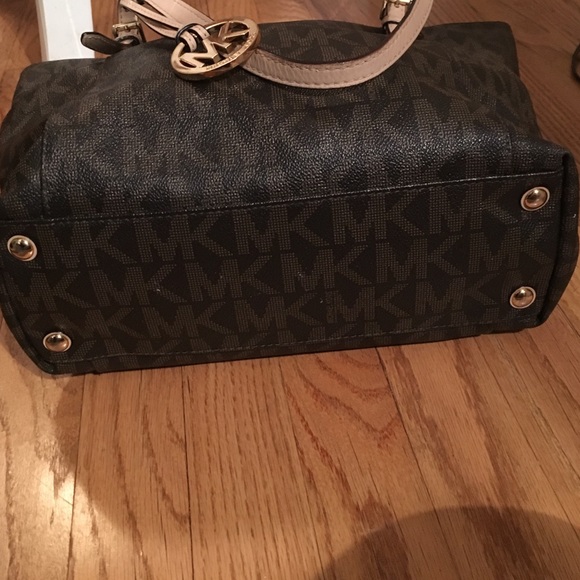 Michael Kors handbag - Picture 3 of 4