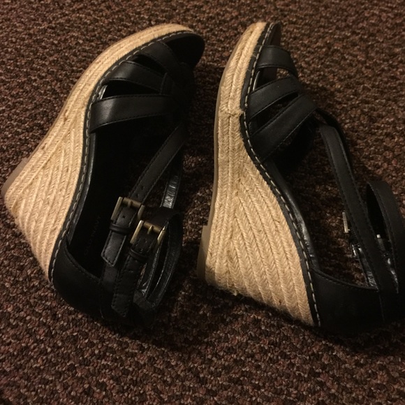 Old Navy summer wedges :)!! - Picture 4 of 4