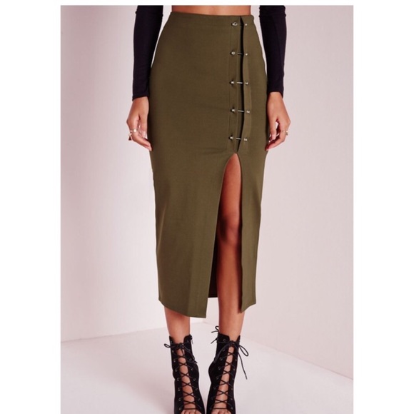 💙SOLD💙Missguided Skirt - Picture 1 of 3
