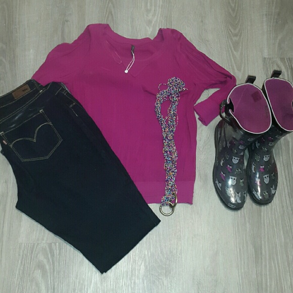 💞💞 Beautiful Magenta Blouse - Picture 1 of 3