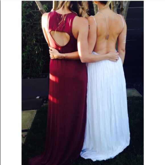 017 Boho White Floral Embroidered Backless Maxi Dress - Picture 2 of 8