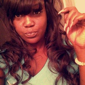 Meet your Posher, Danielle