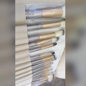 Makeup Brushes