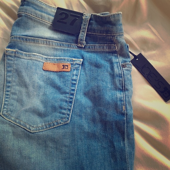 NWT! 100% authentic Joe's torn boyfriend jeans. - Picture 1 of 4