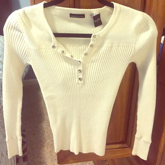 Cream long sleeve sweater