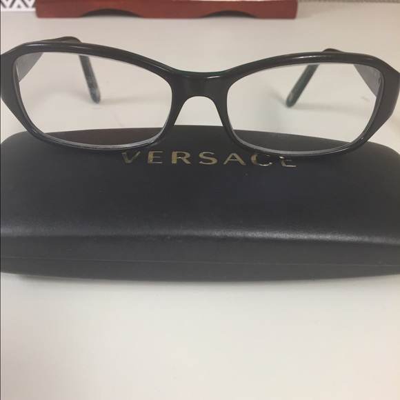 Versace eyeglass frames - Picture 3 of 4