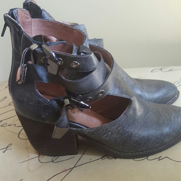 Jeffrey Campbell ibiza