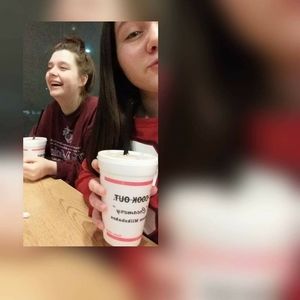 Meet your Posher, Ali