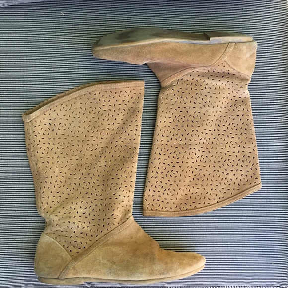 💃🏻last chance💃🏻 ALDO suede booties