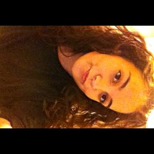 Meet your Posher, Veronica