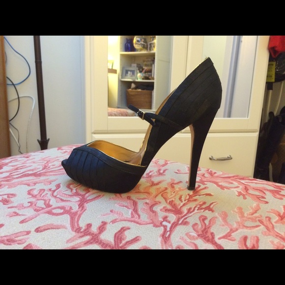 Badgley Mischka Shoes - Badgley Mischka Ozzy Black Satin Heels 10