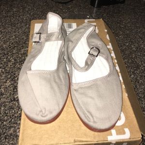 Cloth ballet flats