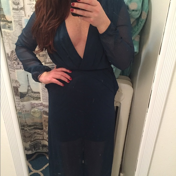 Gorgeous teal v cut gown