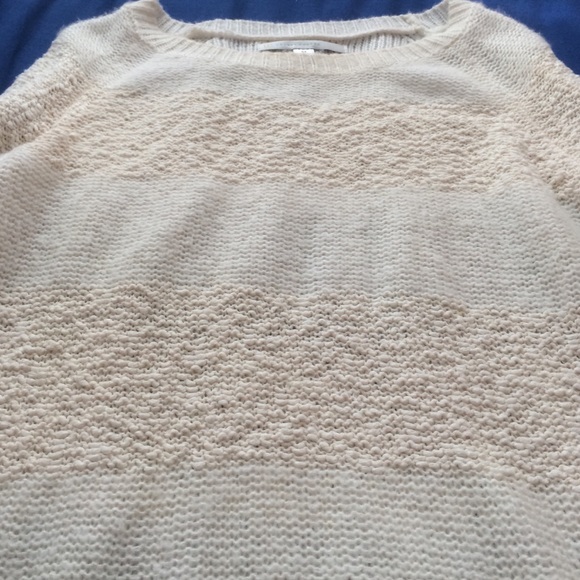 🚫SOLD🚫 Knit White Sweater - Picture 3 of 4