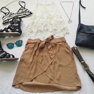 BUNDLE FOR SKIRT AND TOP @kishy14