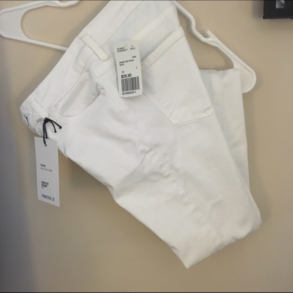 Forever21 Low Rise Skinny Fit Denim - Picture 2 of 3