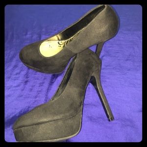 Brash brand black platform heels. Size 9.5W