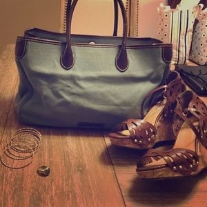 Gently used,authentic Dooney&Bourke carryall purse