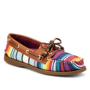 Never worn multi serape canvas Sperry Top Sider