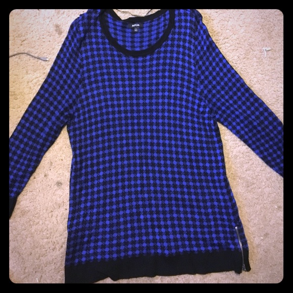 Cobalt Blue & Black Sweater - Picture 1 of 2