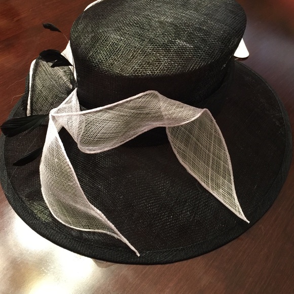 Hat - Picture 2 of 3