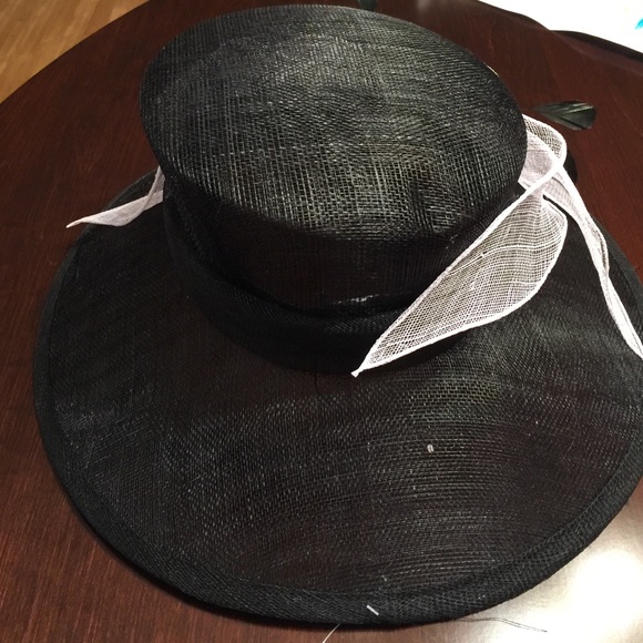Hat - Picture 3 of 3