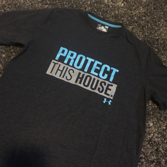 Men's under armour tee shirt