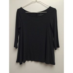 Black and grey stripe tee