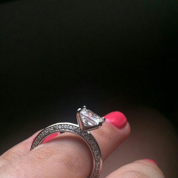 2 Ct Sterling Silver Princess Cut ring