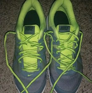 NIKE Revolution 2 Men's Tennis Shoes