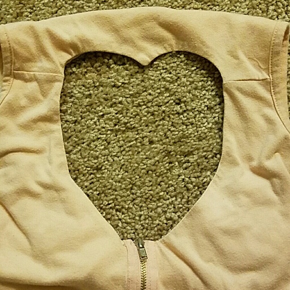 Heart Crop Top - Picture 3 of 4