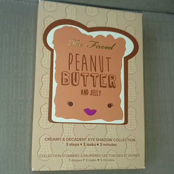 Too Faced Peanut Butter and Jelly eyeshadow Pallet