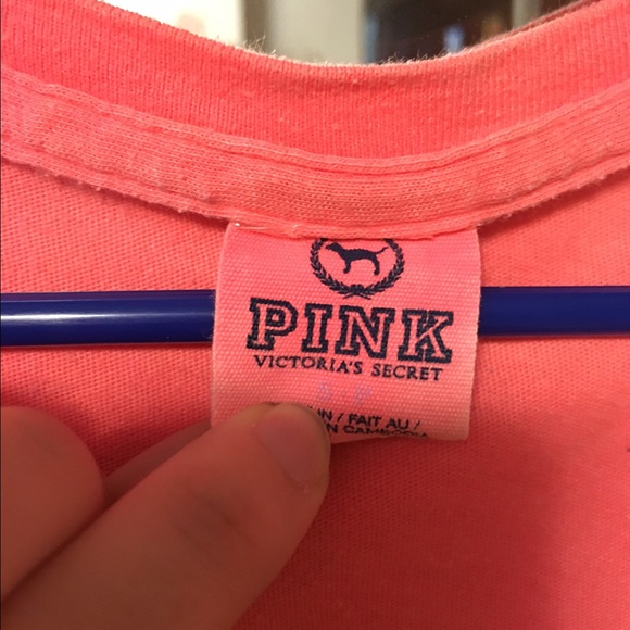 V-neck - Picture 2 of 3