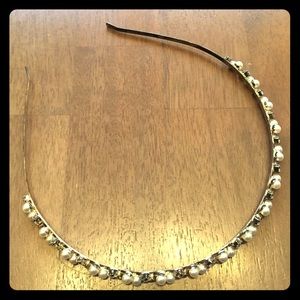 Pearl and diamond hand band