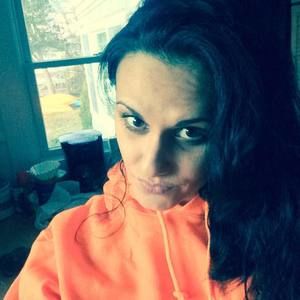 Meet your Posher, Raquel